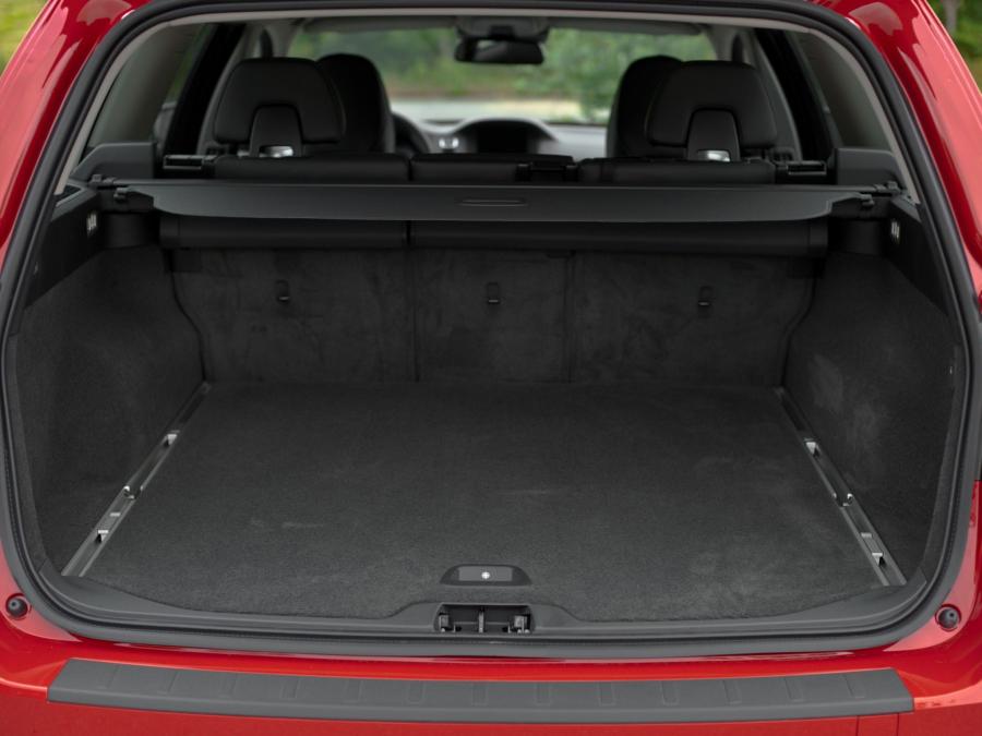  Volvo V70 R-Design 2011 года  (фото 7 из 23)